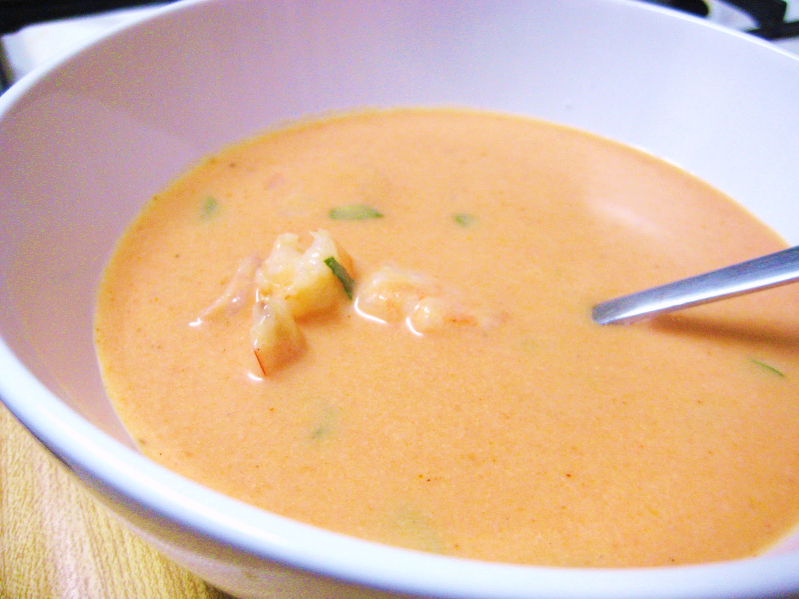 What is an easy shrimp bisque recipe?